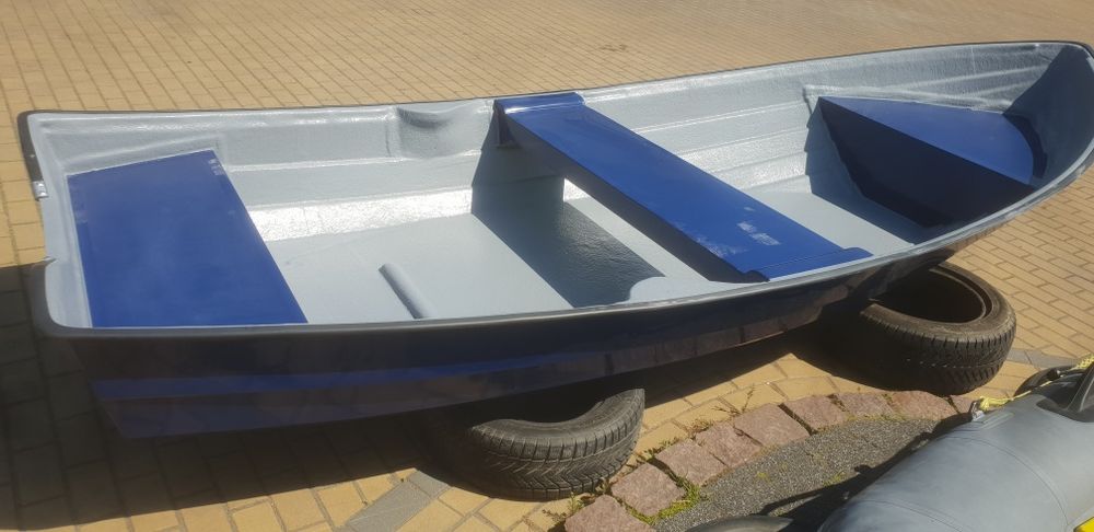 Łódka wędkarska 380