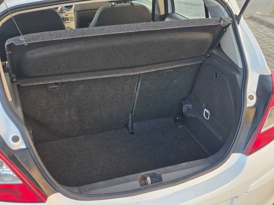 Opel Corsa D 1.2 (2010)