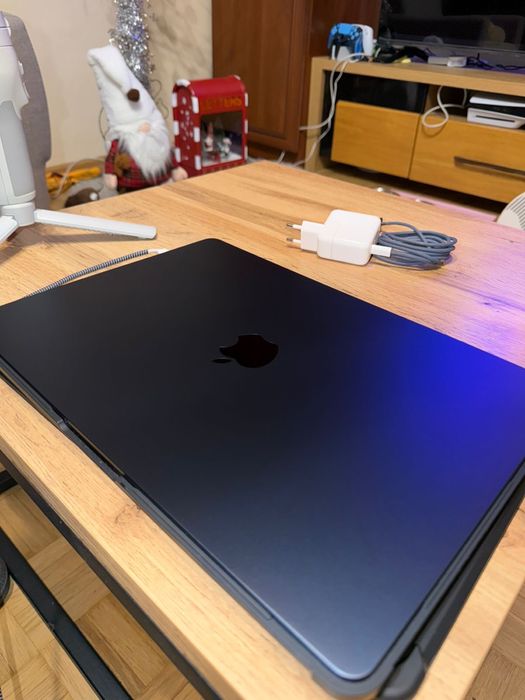 Apple MacBook Air M4 2025 na gwarancji