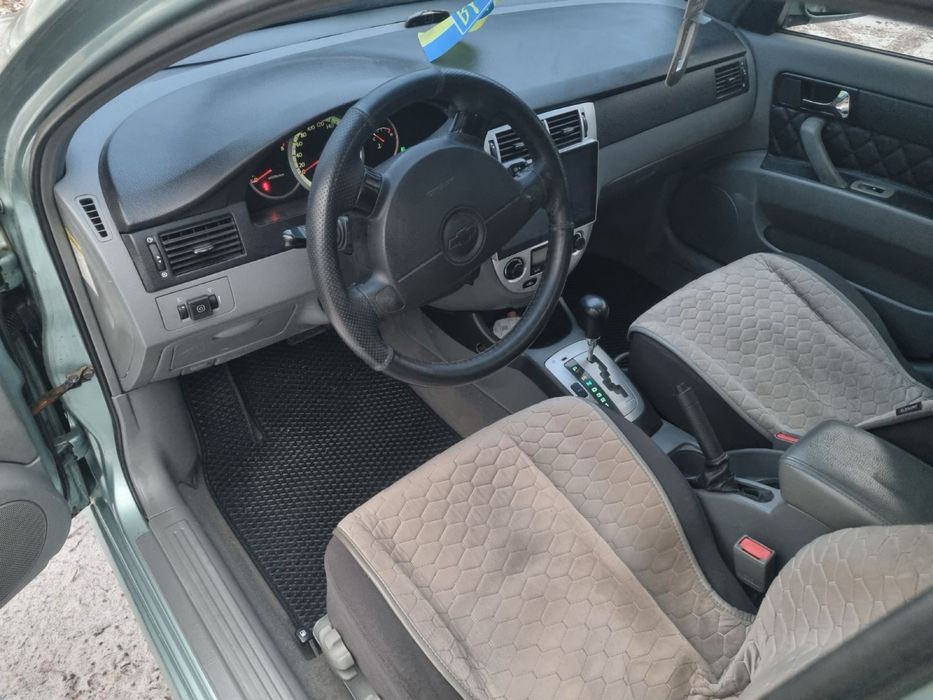 Продам лачети 1.8автомат