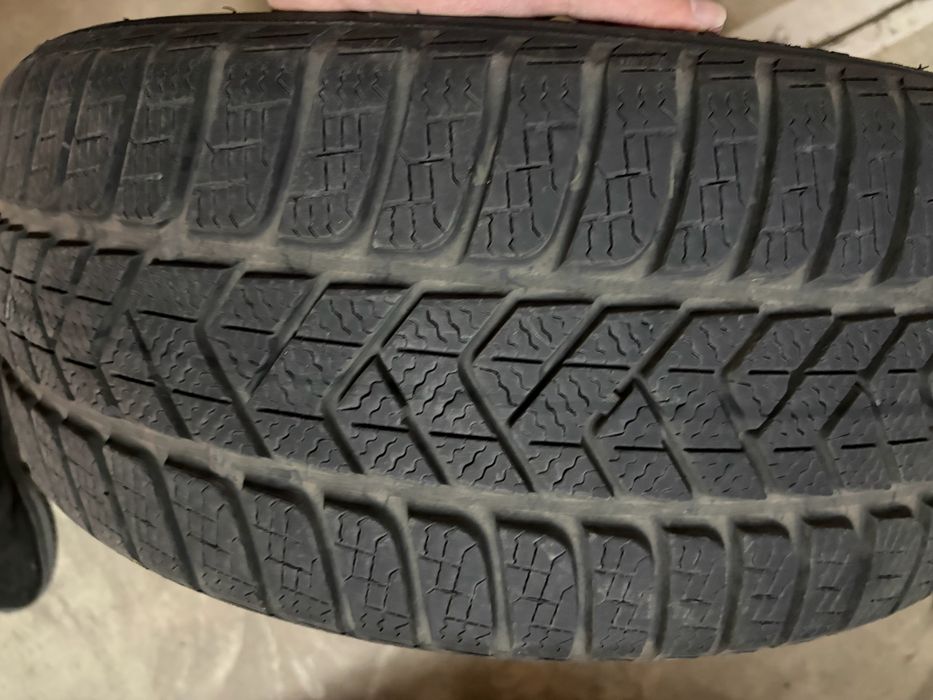 Opony Sottozero Pirelli 225/40 R18 extra load 92V zimowe. Drift.