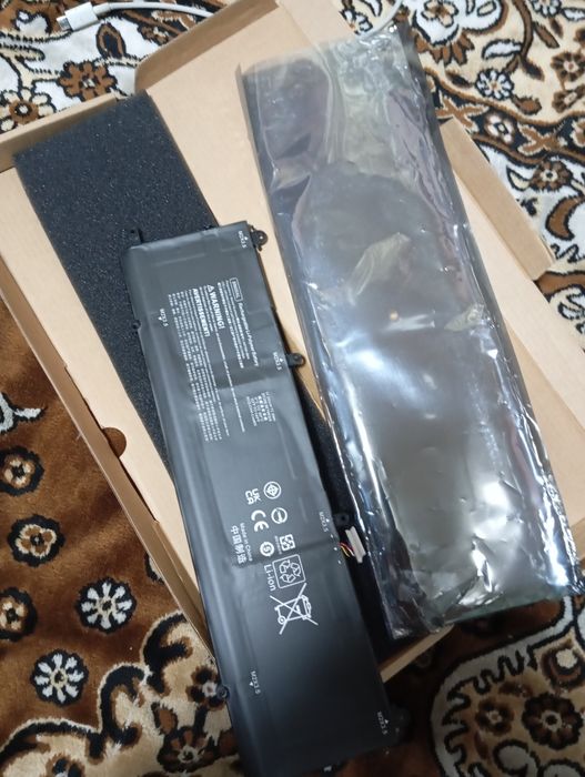 Батерею для ноутбука