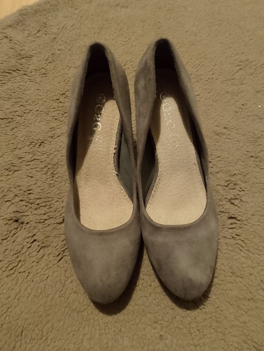 Szare szpilki rozmiar 40