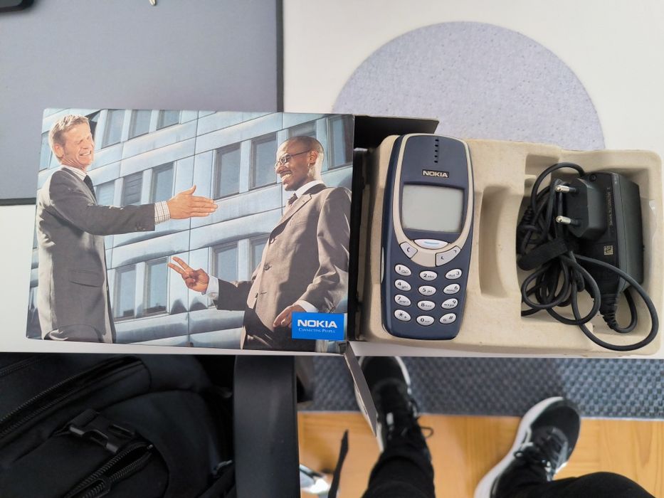 Nokia 3310 em caixa original