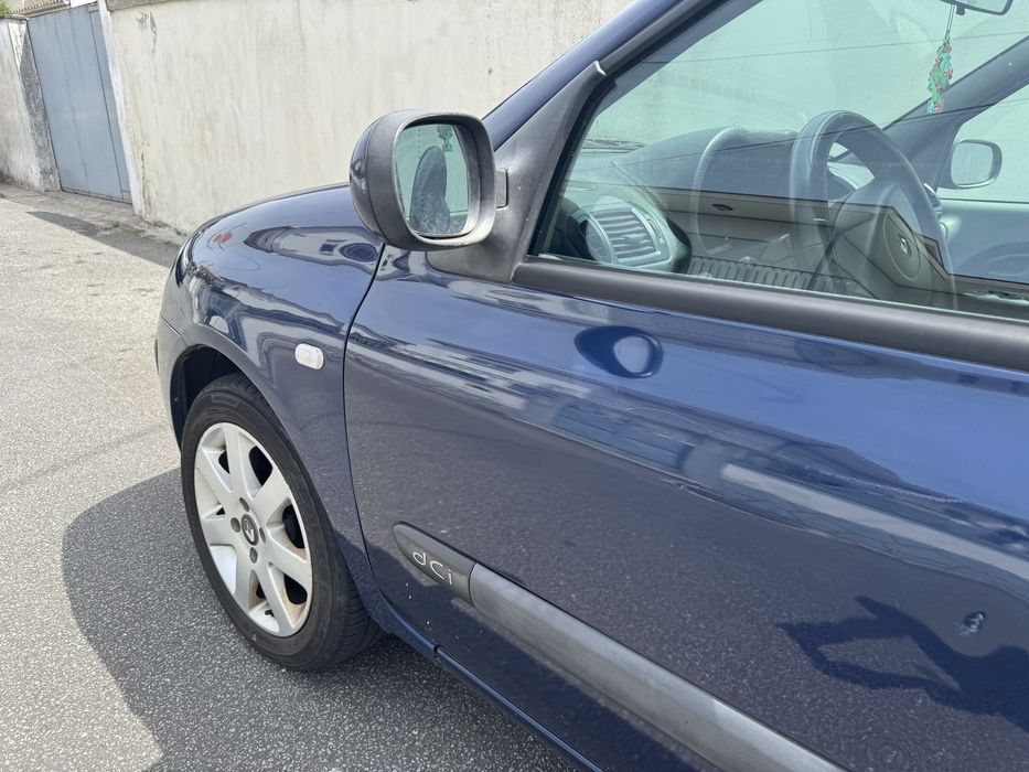 Renault Clio a disel de 5 portas 1.5 DCI