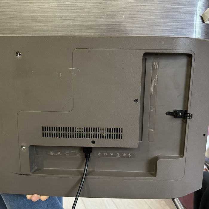 Телевизор KIVI 55UC30G