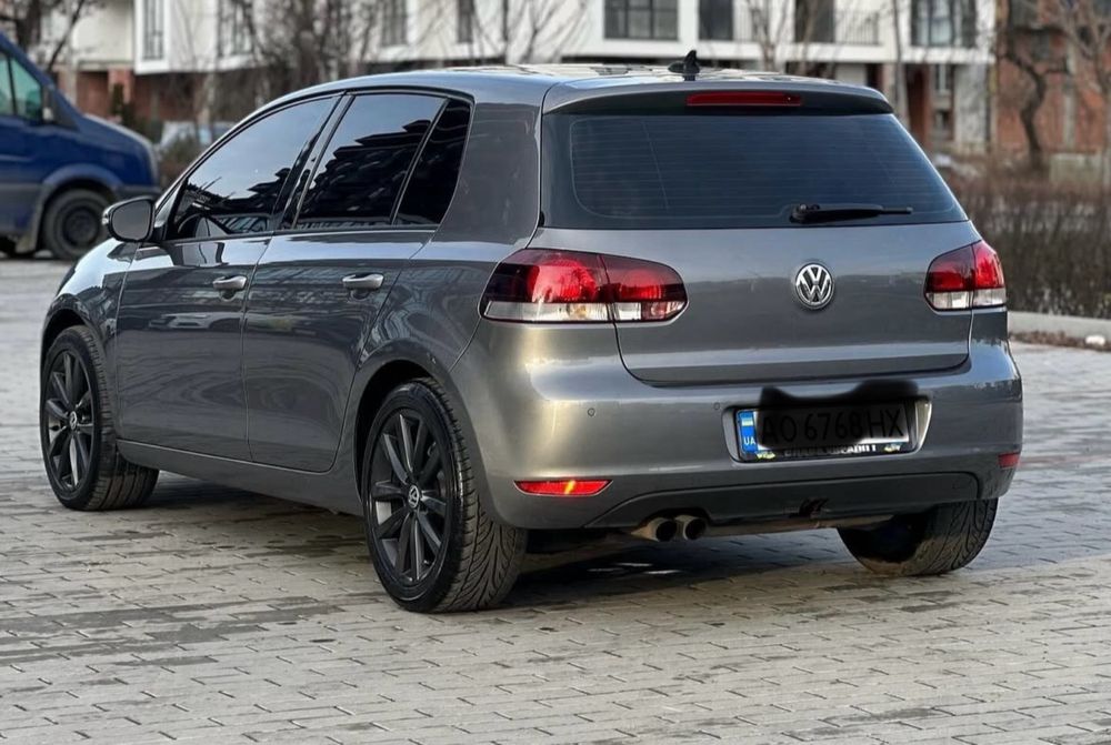 Volkswagen Golf GTI 2011