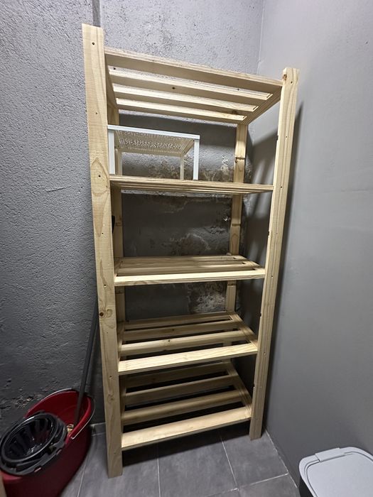 Estante IKEA em pinho – 170x75x42 cm