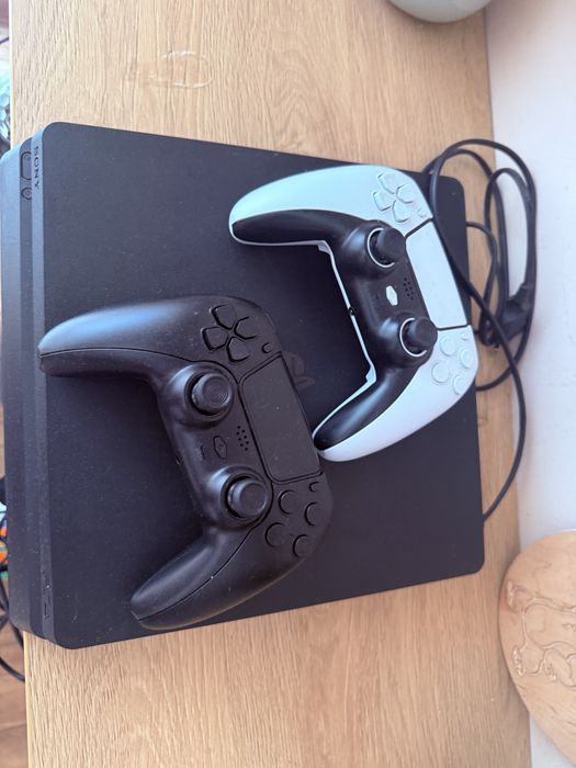 Konsola  PS4 1terabajt