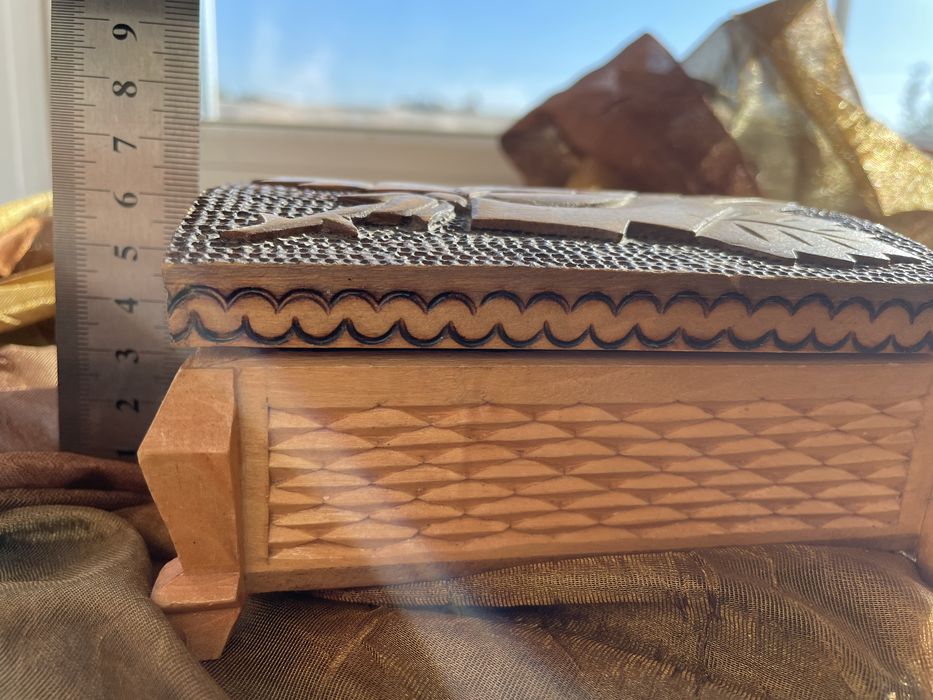 Скринька дерево для прикрас вінтаж