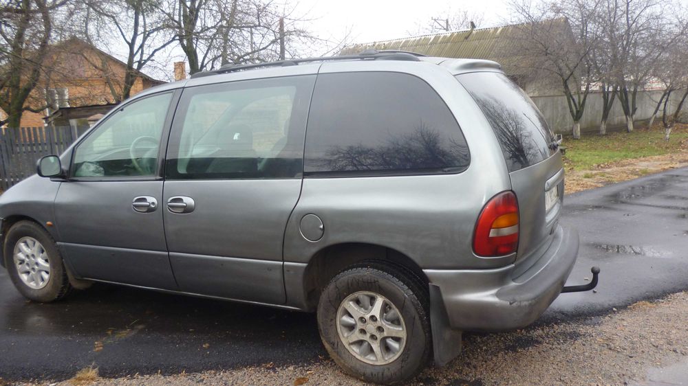 Крайслер Вояджер  2.5ТД