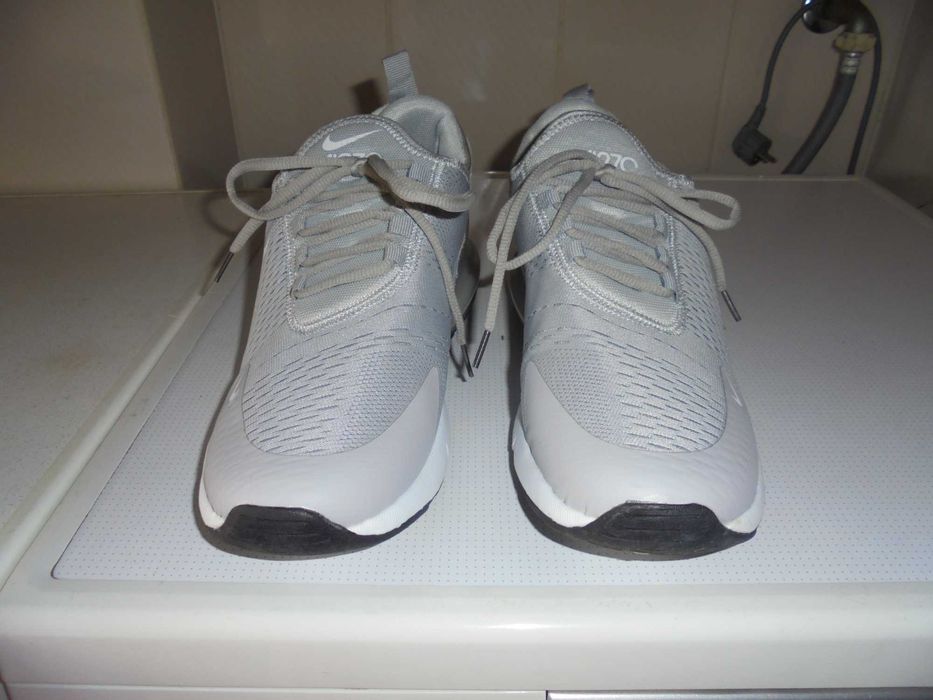 ténis de homem cor cinza