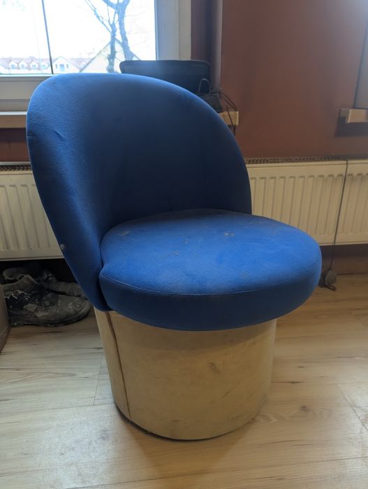 Pufa siedzisko fotel kubełkowy ze schowkiem