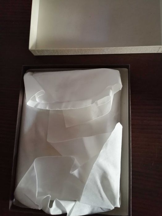 Moldura em prata de lei nova, c/certificado de garantia e etiqueta!