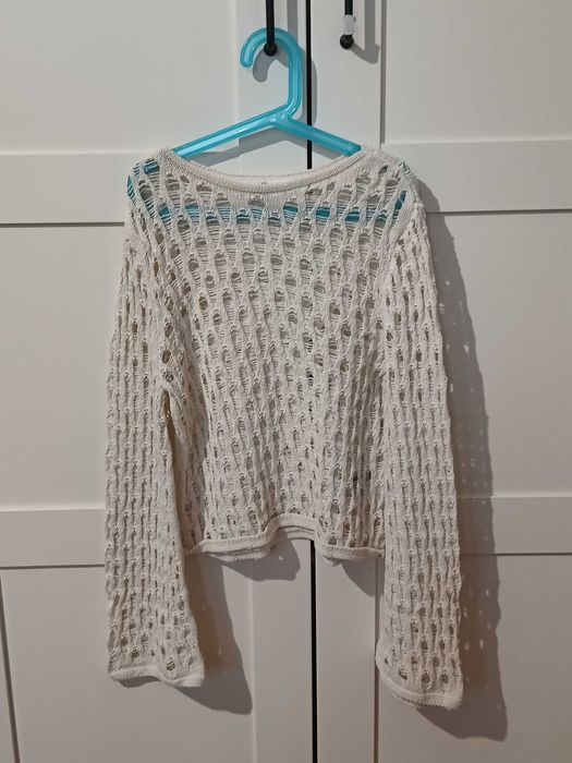 Beżowy, ażurowy sweter