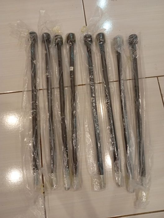 Zestaw 2 krzeseł ze stolikiem