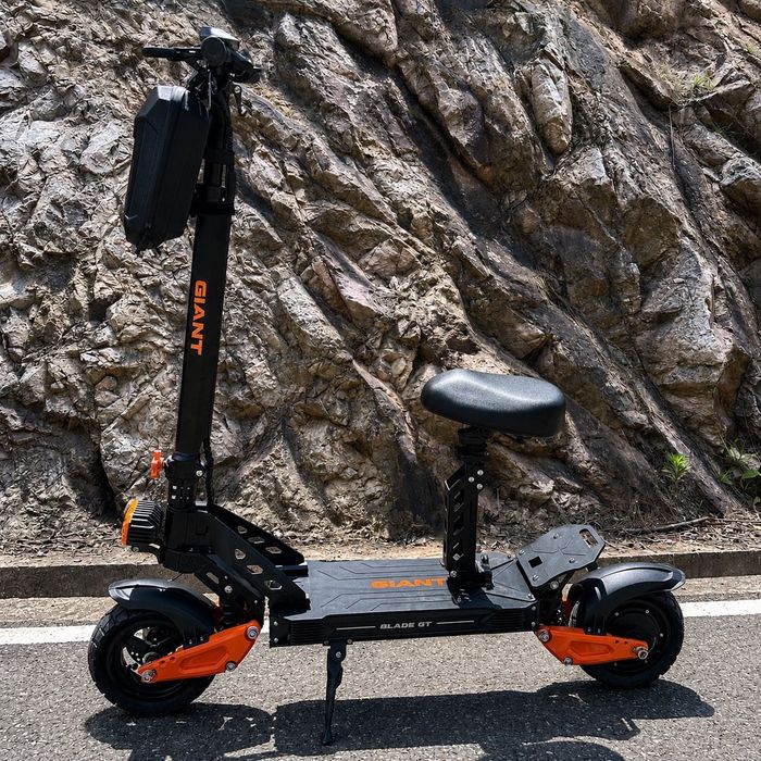 Електросамокат з сидінням Giant Blade GT Pro Sport 1600Вт 26Ah спорт серія 48V з LED підсвіткою та фарою електричний самокат гіант з сідлом швидкий