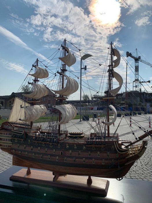 Drewniana Replika statku żaglowca France II