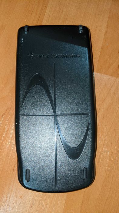 Графічний інженерний калькулятор TI-83 Plus