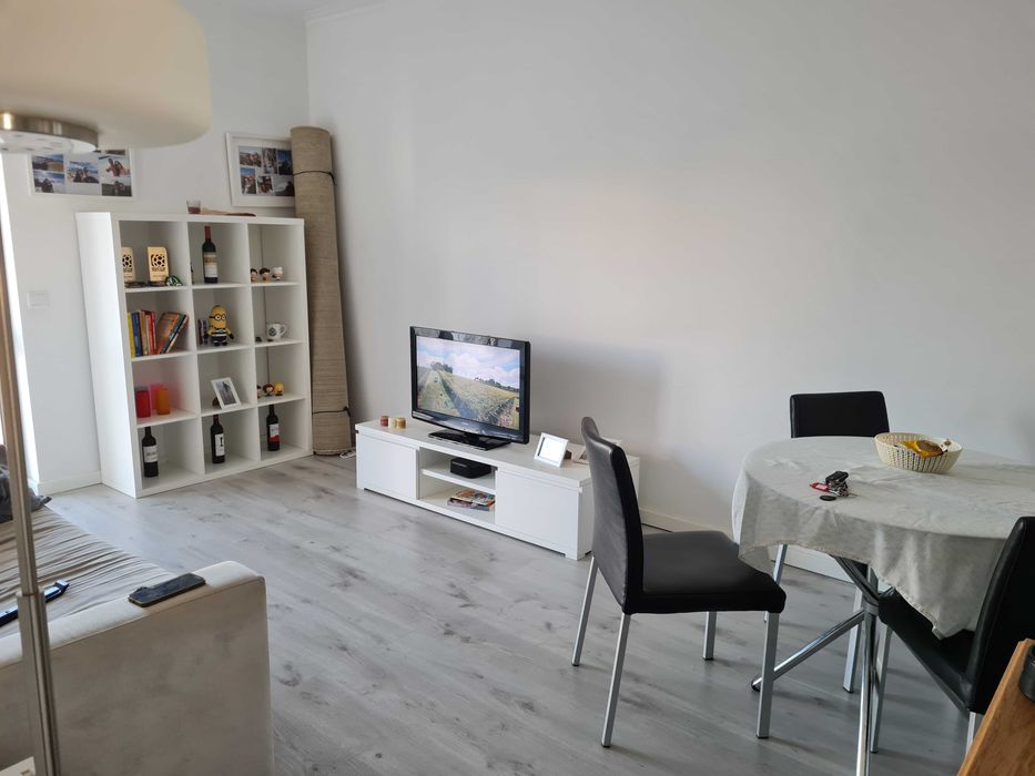 Arrenda-se Apartamento T1