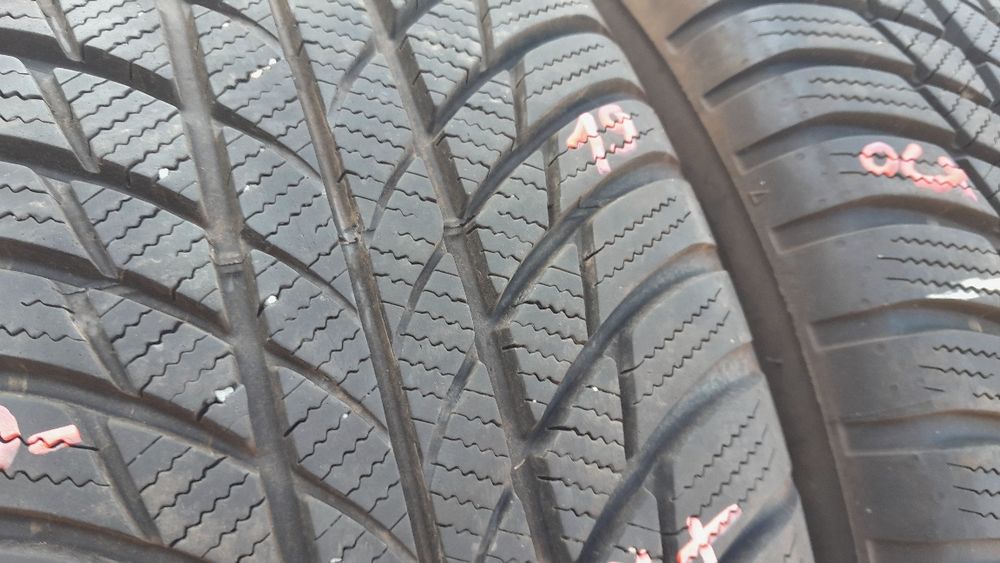 Opony Zimowe 205/60/16.BRIDGESTONE.8 mm.Adres-ZALESIANY 33 A-przy rondzie(niebieskie banery)PISEMNA GWARANCJA