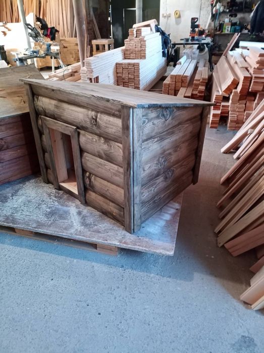 Буди для собак з дерева