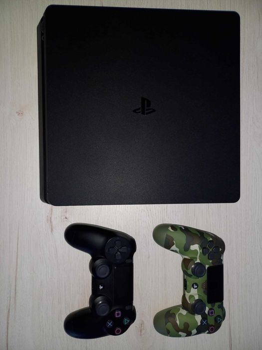 Konsola PS4 Slim