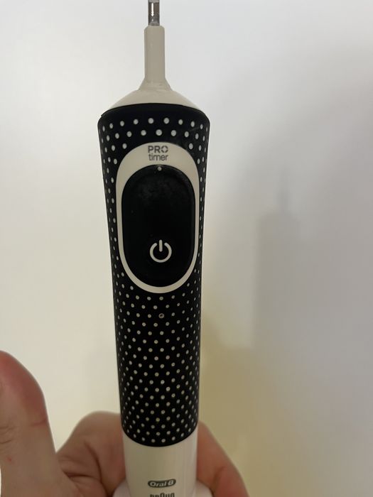 Escova de Dentes Elétrica Vitality 100 Cross Action oral b