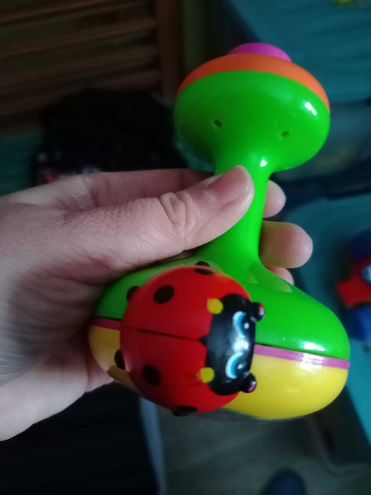 Zabawka grzechotka