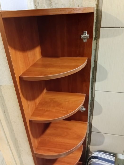 Продаеться гврна тумбочка!