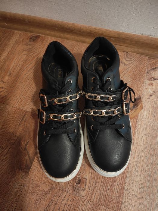 NOWE trampki damskie.