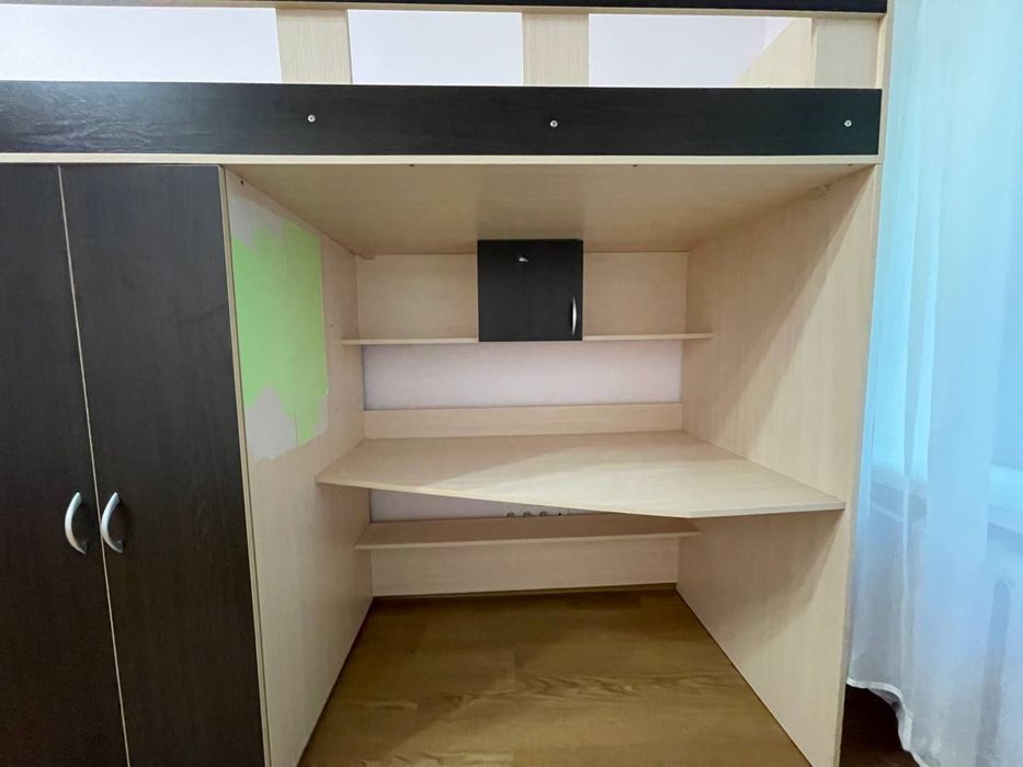 Ліжко чердак