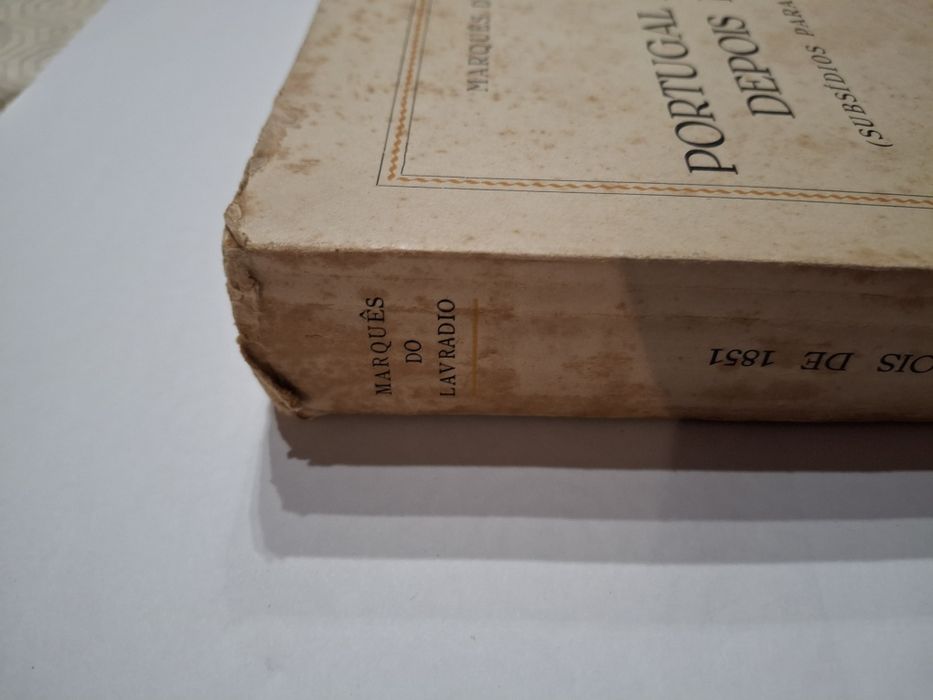 Livro portugal em africa depois 1951 Marques do Lavradio