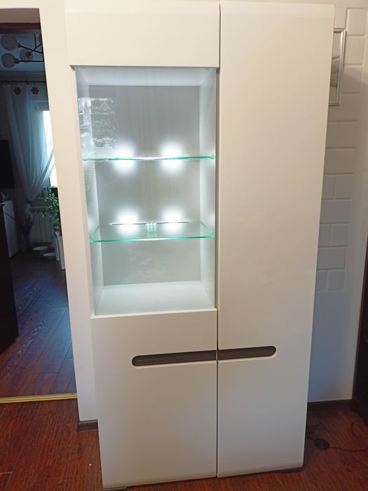 Witryna, regał, szafa