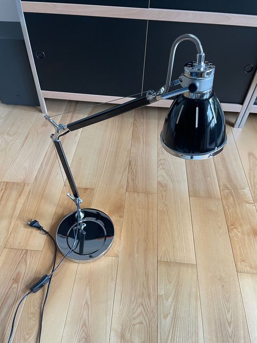 Lampka biurkowa w stylu Artemide Tolomeo