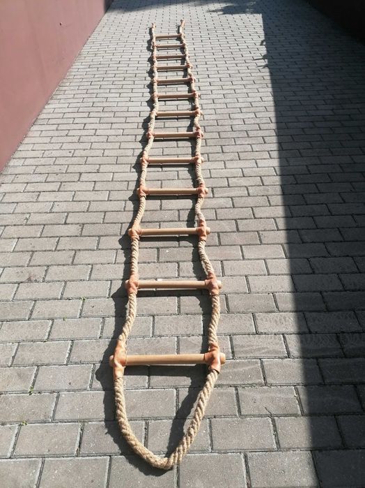 Drabinka, drabina sznurowa 5,40 m. Dekarska.