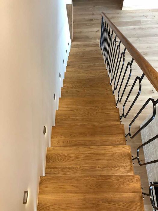 Schody półkowe dębowe z balustradą Wycena Gratis !