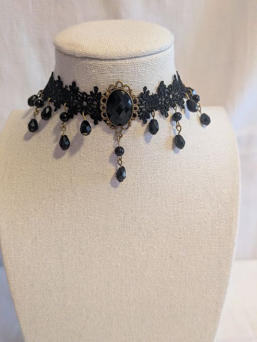 Naszyjnik Choker z koronki