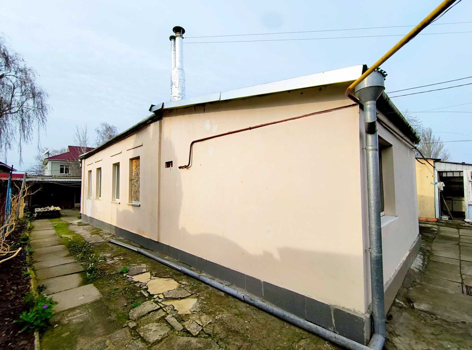 Півдому 62 м2 центр 1 Слобідська Ковальська газ санвузол великий двір