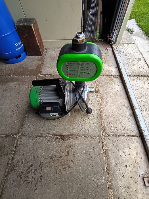 Pompa do wody z automatem