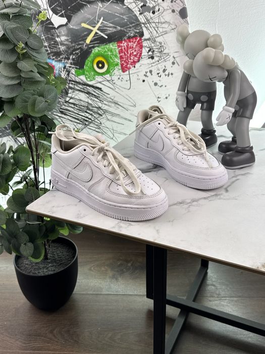 Кросівки шкіряні Nike Air Force 36.5 розмір Е15893
