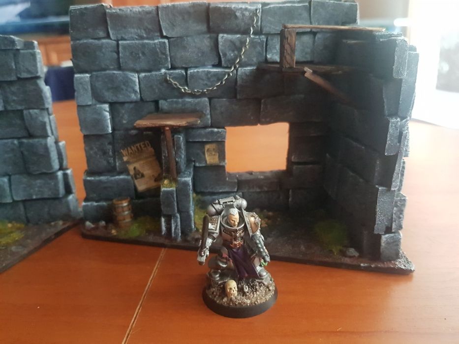 7 elementów 
Zestaw makiet do gier bitewnych. Warhammer, d&d