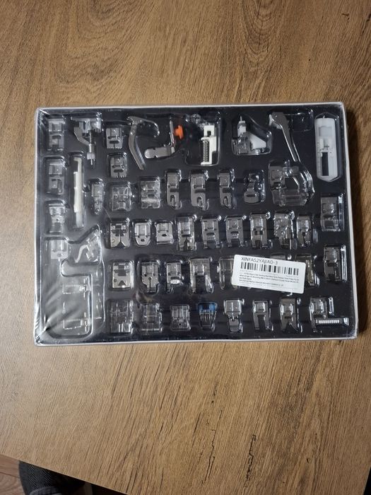 Набір лапок для побутових швейних машин 11, 48 та 52шт Janome, Brother