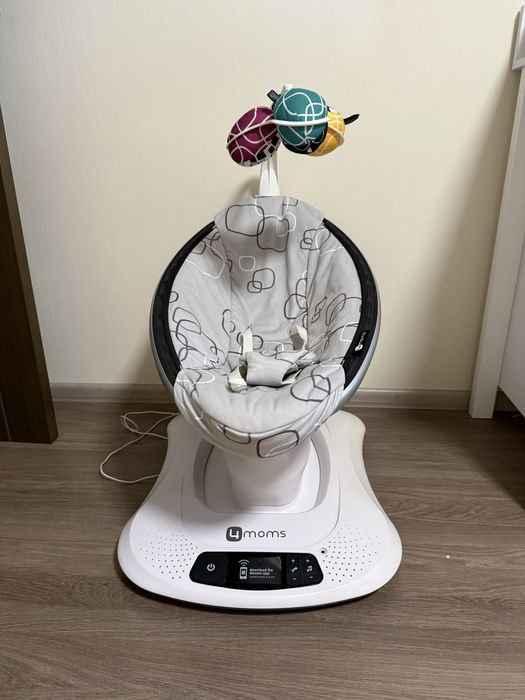 Заколисуючий центр 4 moms mamaroo