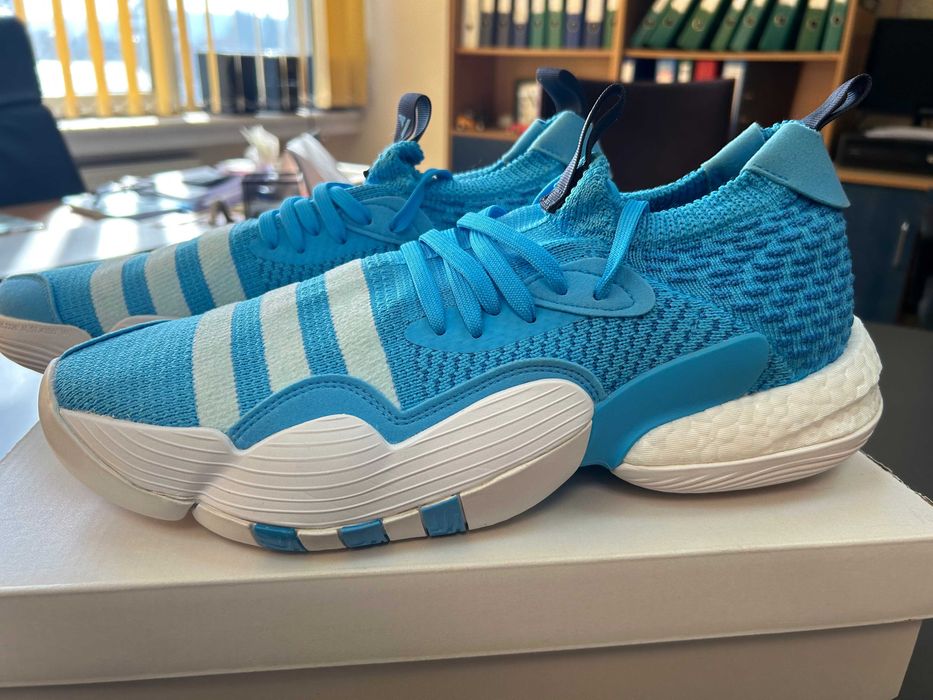 Adidas Trae Young 2.0