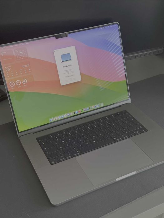 Macbook Pro 16'' A2780 16GB/512GB JAK NOWY 34 CYKLE