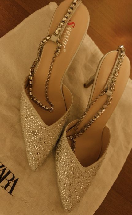 Елегантні жіночі каблучки на підборах, блискучі