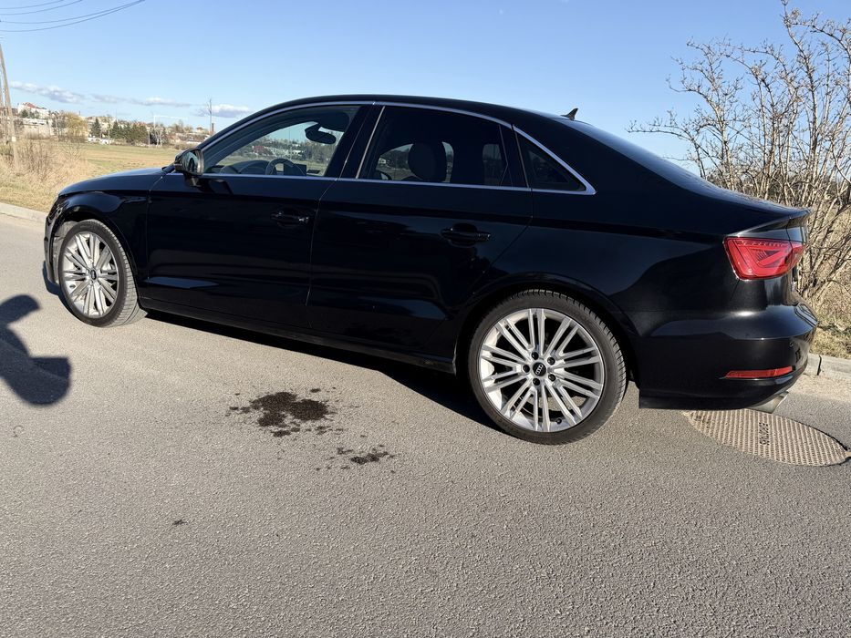 AUDI A3 8V Sedan Salon Polska