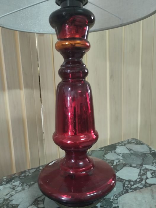 Candeeiro em vidro com abajur