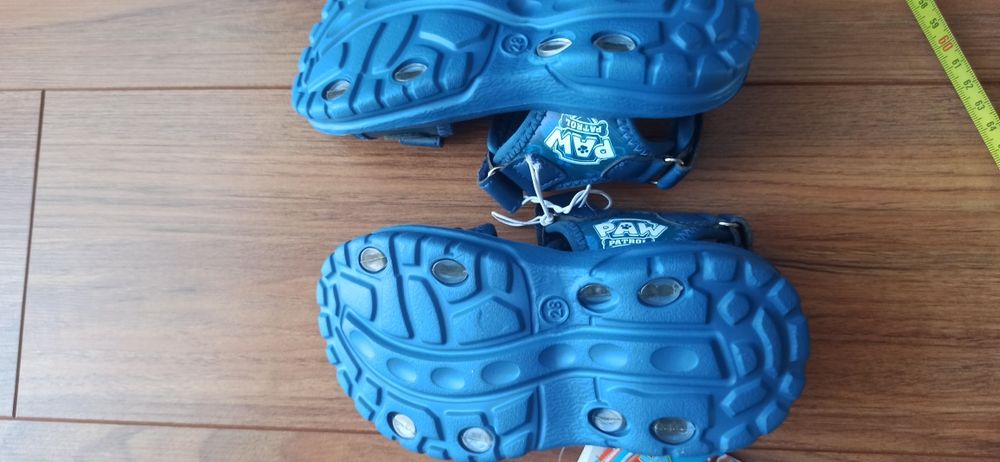 Sandały dla chlopca Psi Patrol 28